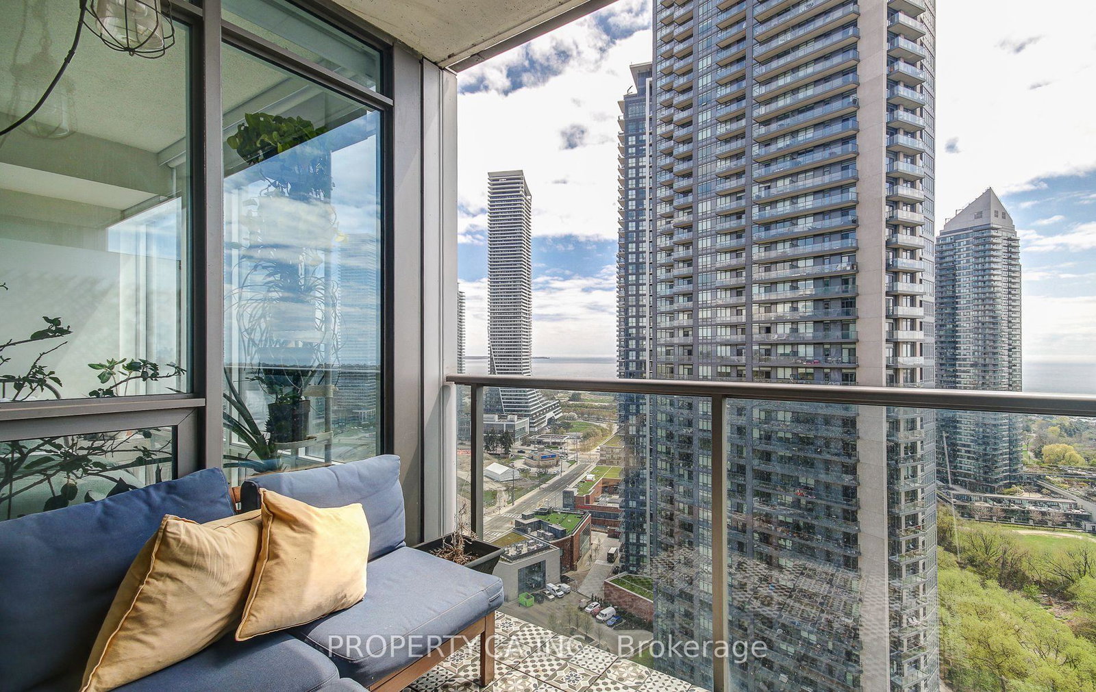 88-park-lawn-road-etobicoke-ontario-w13486052