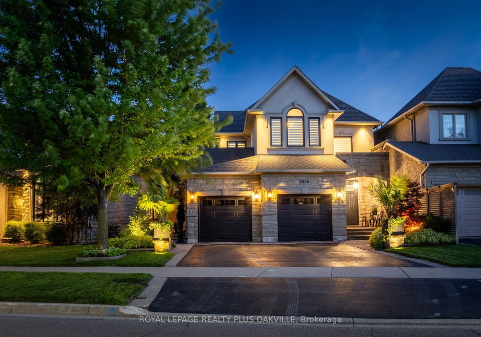 2444-valleyridge-drive-oakville-ontario-w13486108