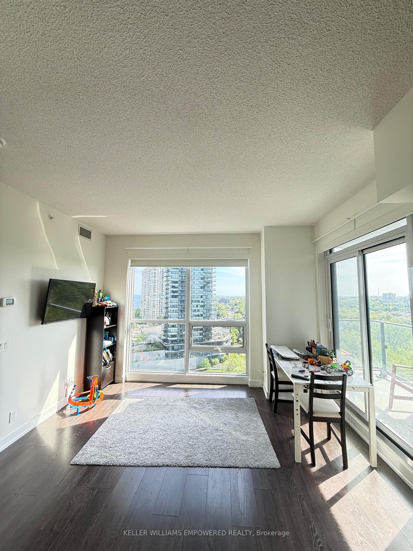 2220-lake-shore-boulevard-w-etobicoke-ontario-w13486144