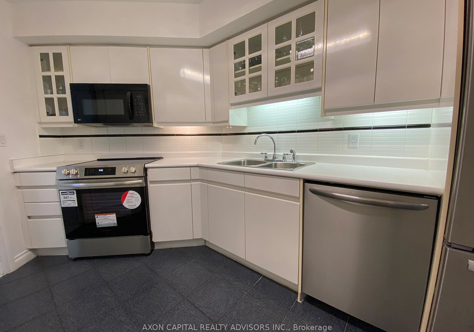 1-palace-pier-court-etobicoke-ontario-w13486234