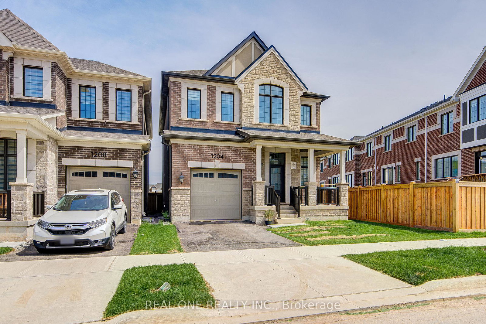 1204-onyx-trail-oakville-ontario-w13486280