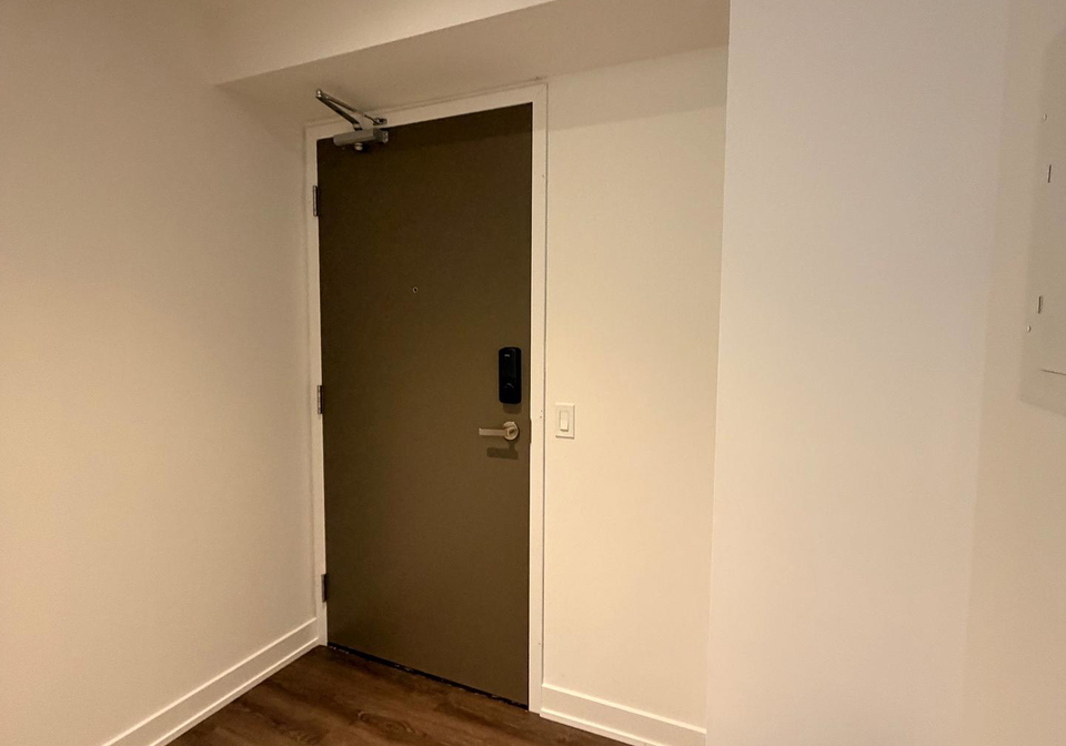 448-burnhamthorpe-road-w-mississauga-ontario-w13486382