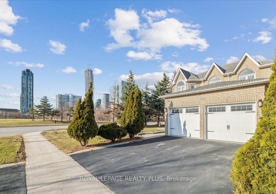3561-old-orchard-park-drive-mississauga-ontario-w13486570