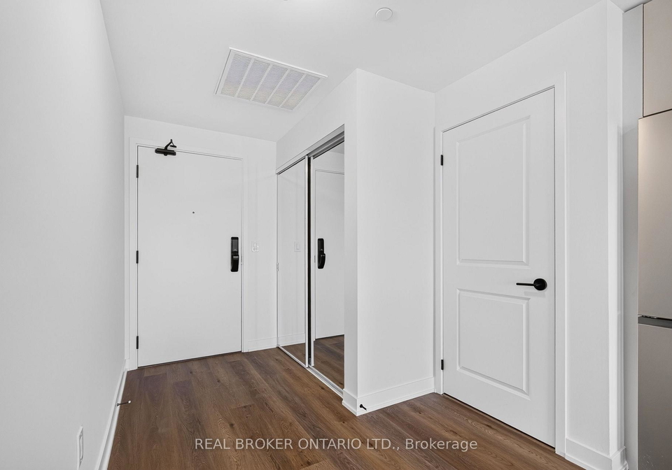 2075-lakeshore-road-burlington-ontario-w13486648
