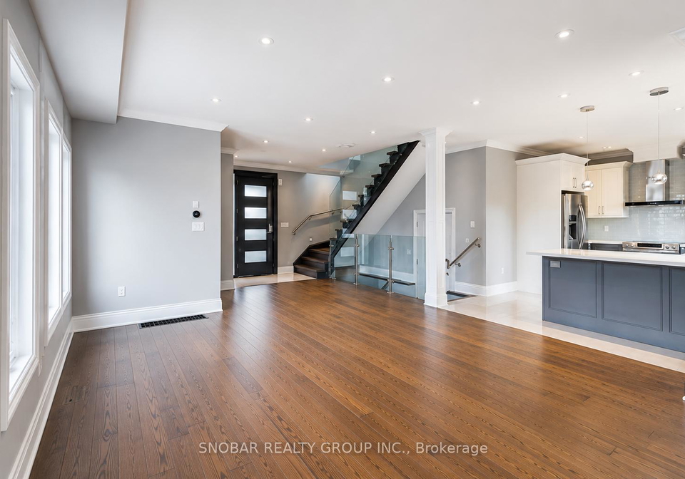 1-aura-lea-boulevard-york-ontario-w13486650