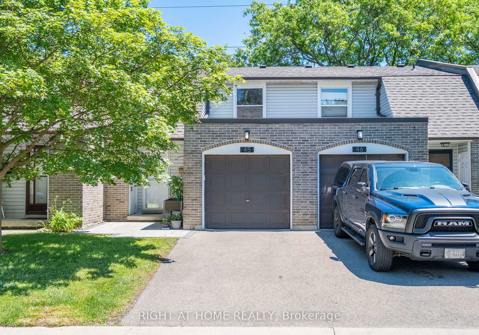 2440-bromsgrove-road-mississauga-ontario-w13486850