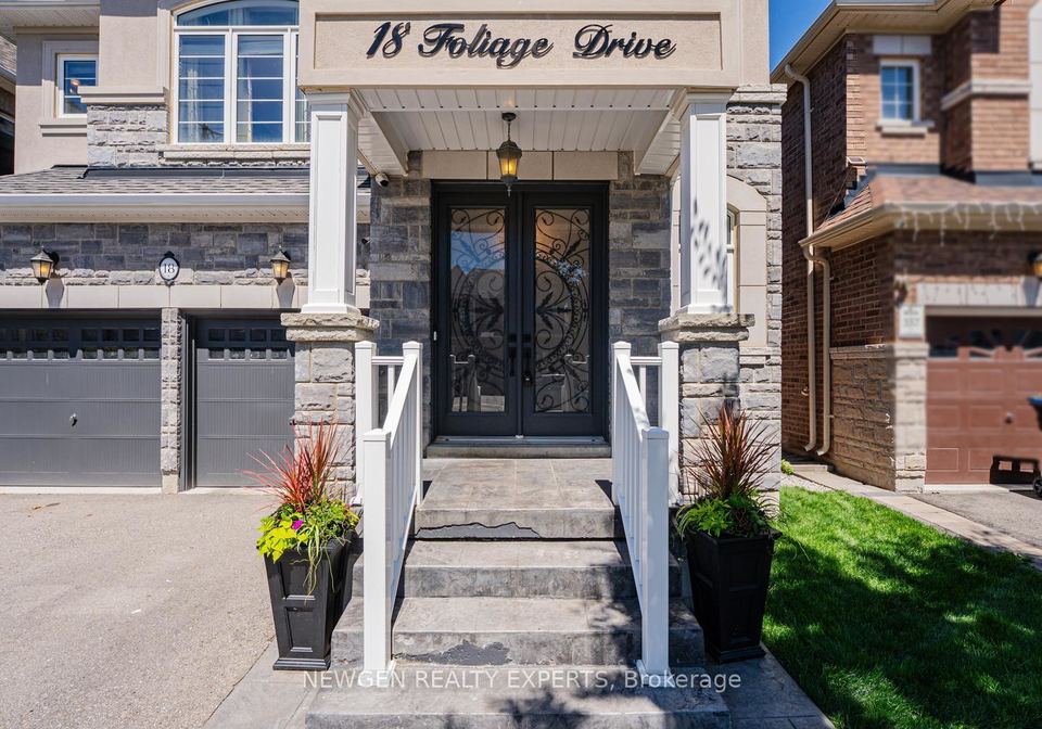 18-foliage-drive-brampton-ontario-w13486856