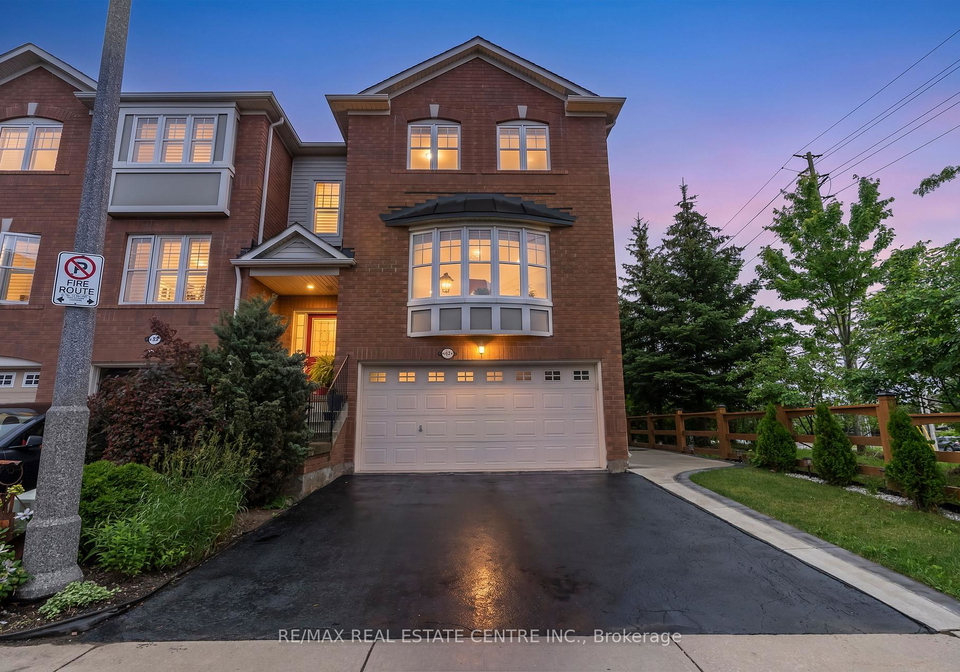 2435-coho-way-n-oakville-ontario-w13486954
