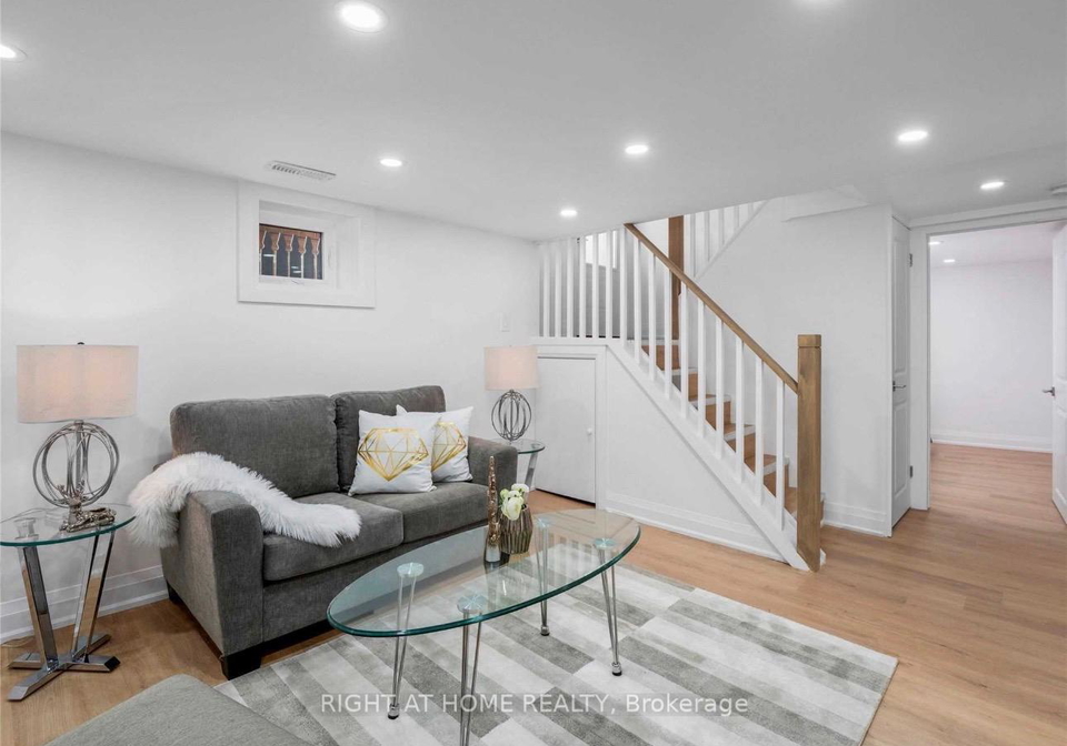 202-william-street-north-york-ontario-w13486976
