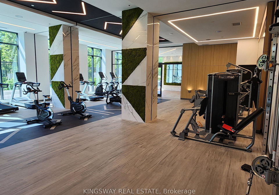 202-burnhamthorpe-road-e-mississauga-ontario-w13487236