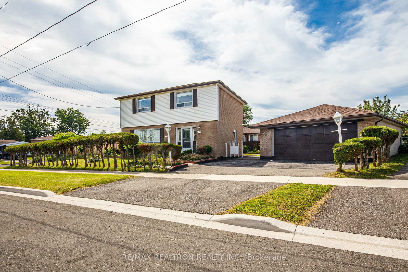 62-hullmar-drive-toronto-york-ontario-w13487592