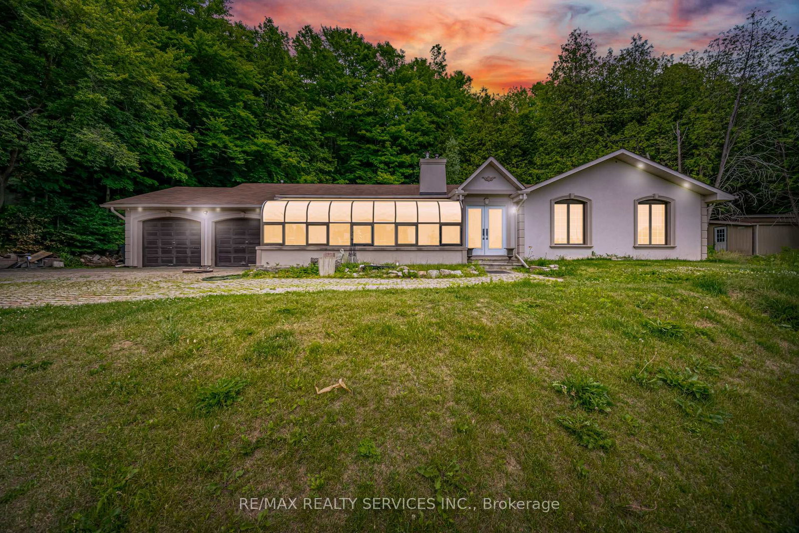 685-king-street-caledon-ontario-w13487768