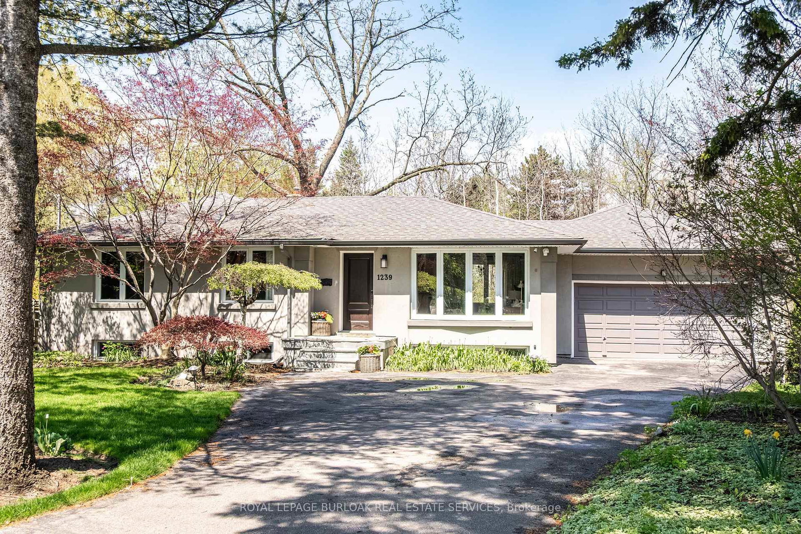 1239-baldwin-drive-oakville-ontario-w13487882