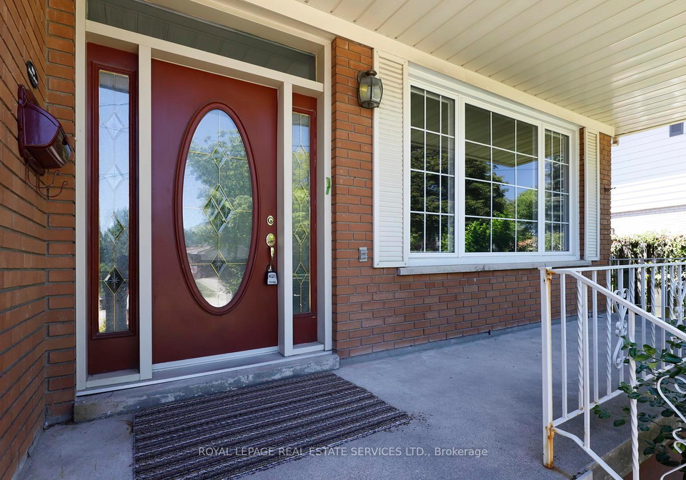 1492-hillgrove-road-mississauga-ontario-w13488002