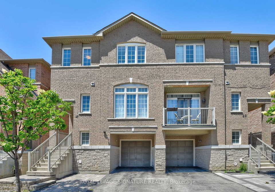 7155-magistrate-terrace-mississauga-ontario-w13488436