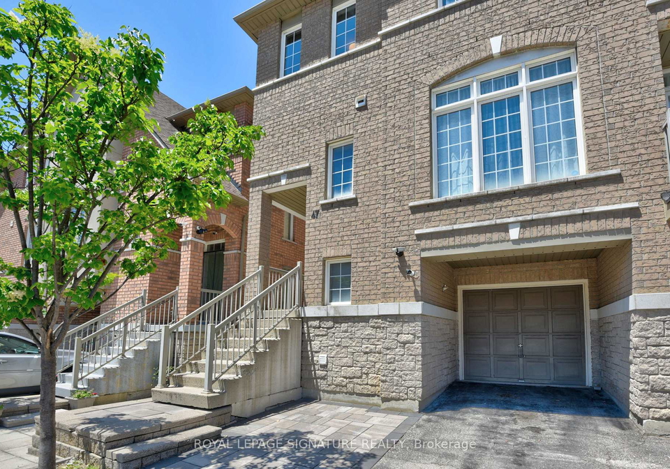 7155-magistrate-terrace-mississauga-ontario-w13488436