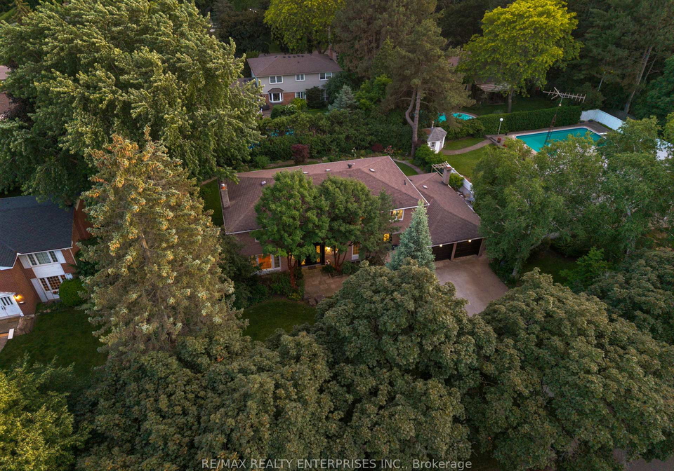2084-obeck-crescent-mississauga-ontario-w13488516
