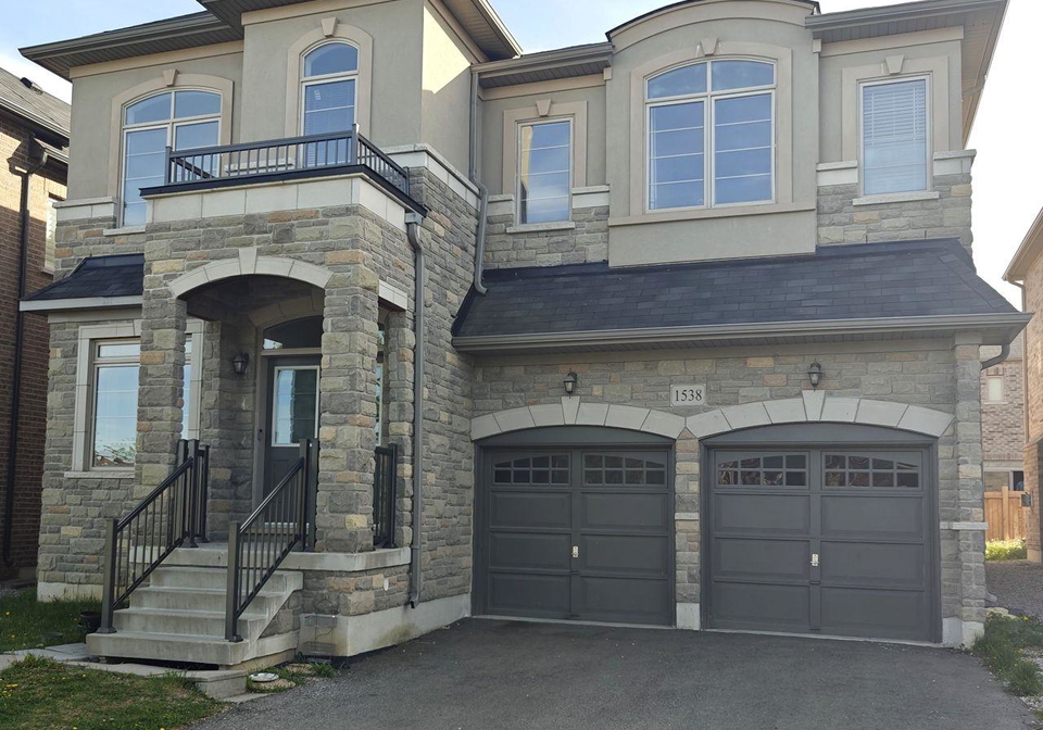 1538-devine-point-milton-ontario-w13488580