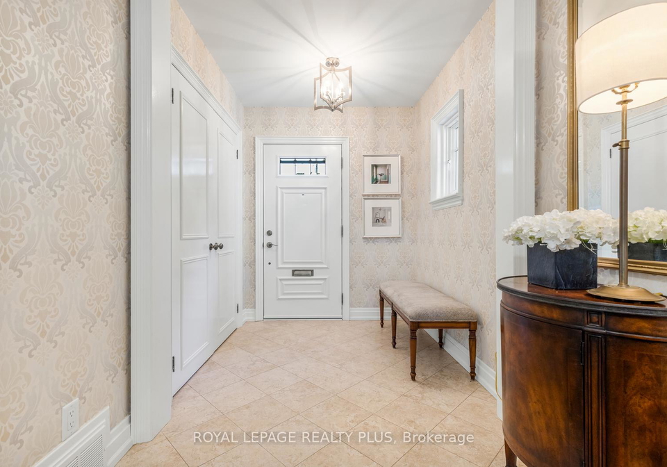42-edgemore-drive-toronto-etobicoke-ontario-w13488628