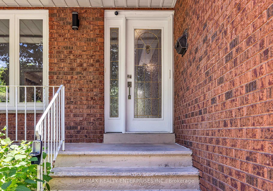 2477-catherine-jean-lane-mississauga-ontario-w13488910