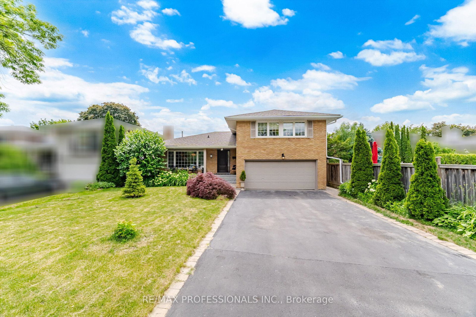 12-thicket-road-toronto-etobicoke-ontario-w13488920