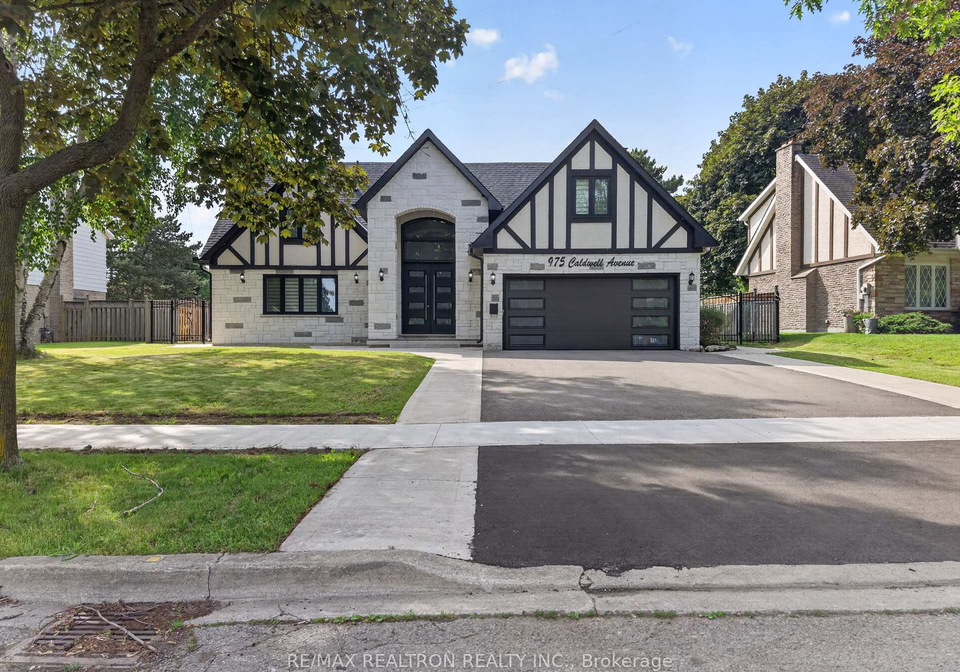 975-caldwell-avenue-mississauga-ontario-w13488948