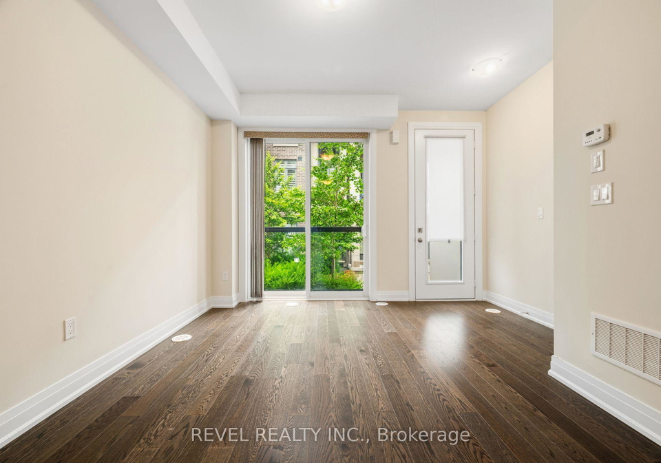 717-lawrence-avenue-w-toronto-north-york-ontario-w13489006