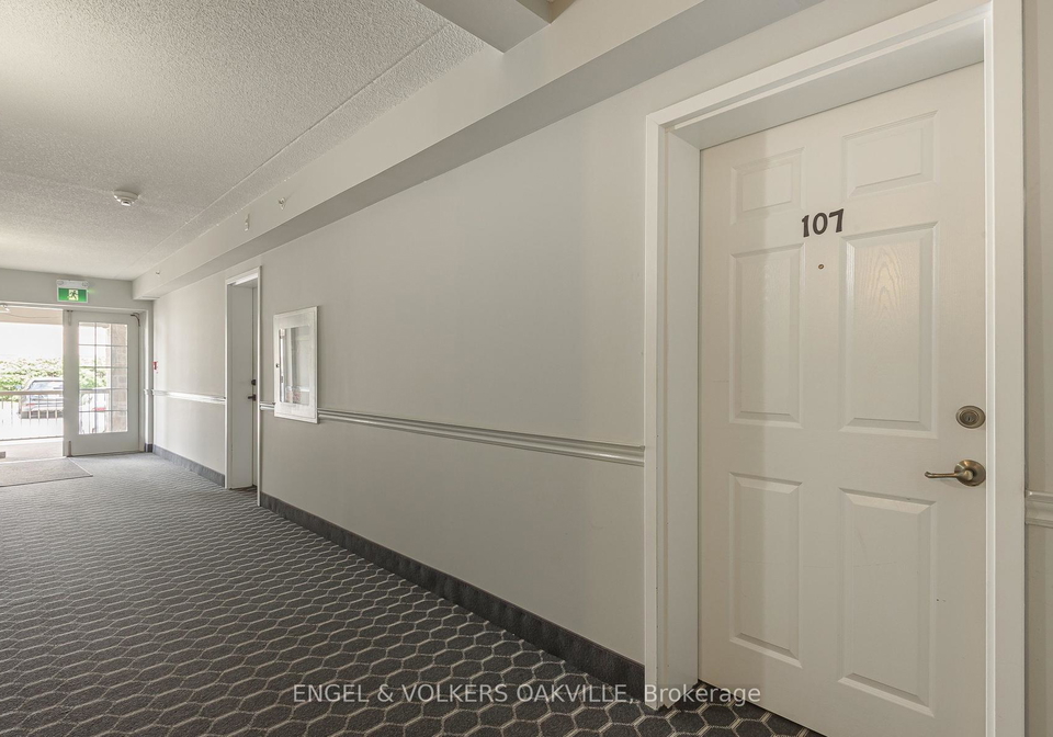 1830-walkers-line-burlington-ontario-w13489052