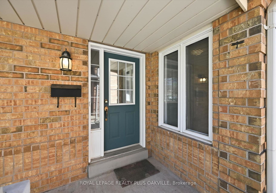 2150-fourth-line-oakville-ontario-w13489164