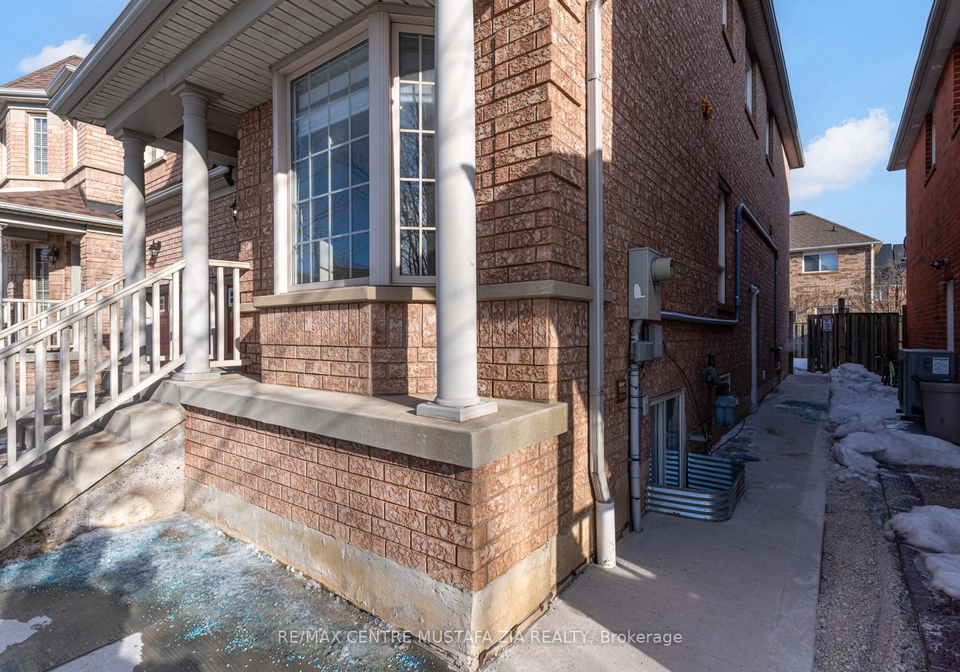 3294-respond-road-mississauga-ontario-w13489402