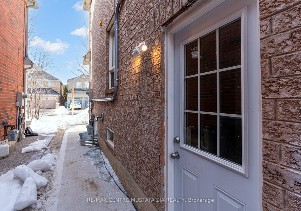 3294-respond-road-mississauga-ontario-w13489402