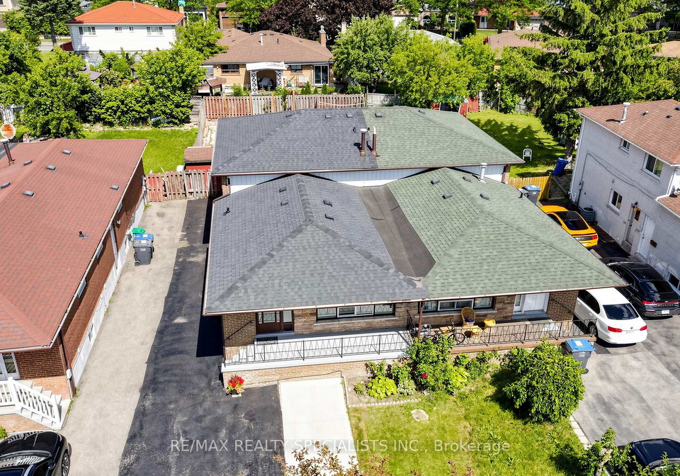 7444-homeside-gdns-gardens-mississauga-ontario-w13489470