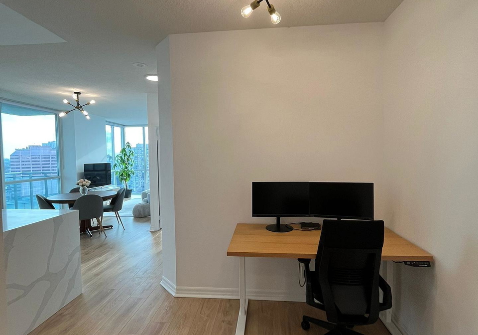 220-burnhamthorpe-road-w-mississauga-ontario-w13489516