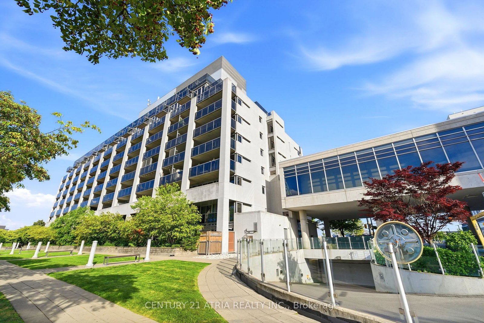 1040-the-queensway-avenue-n-toronto-etobicoke-ontario-w13489584