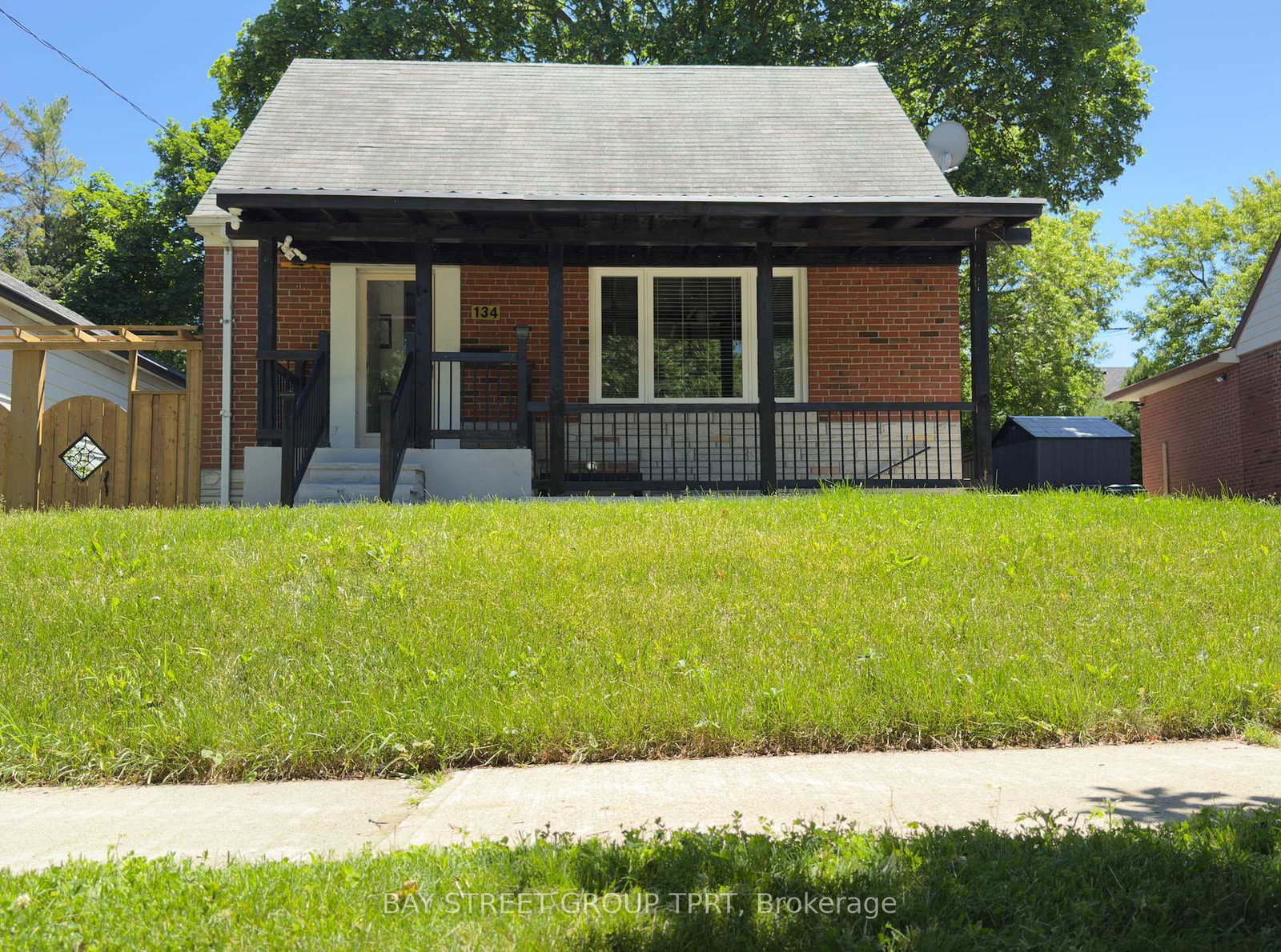 134-clearbrooke-circle-toronto-etobicoke-ontario-w13489720