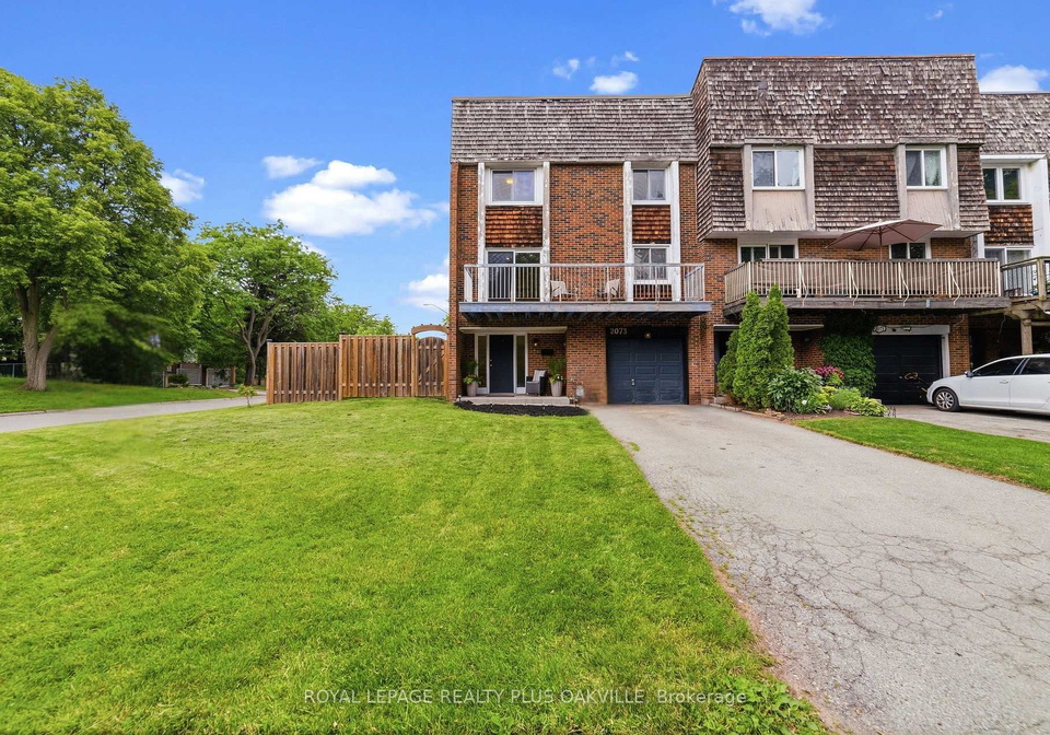 2073-worthington-drive-oakville-ontario-w13490012