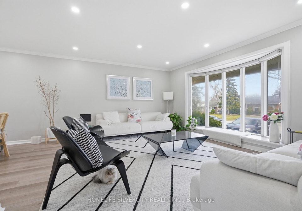 578-trafford-crescent-oakville-ontario-w13490126