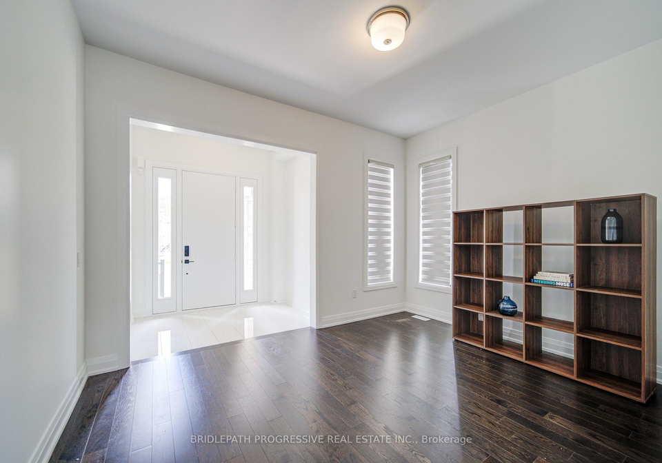4042-phoenix-way-oakville-ontario-w13490146