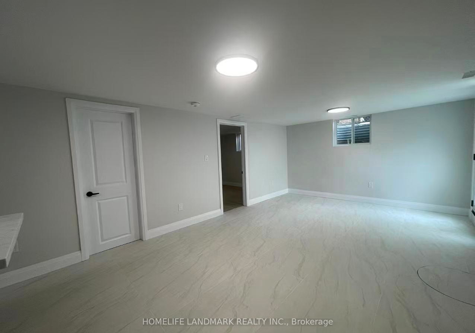 17-rosemeade-avenue-toronto-etobicoke-ontario-w13490310