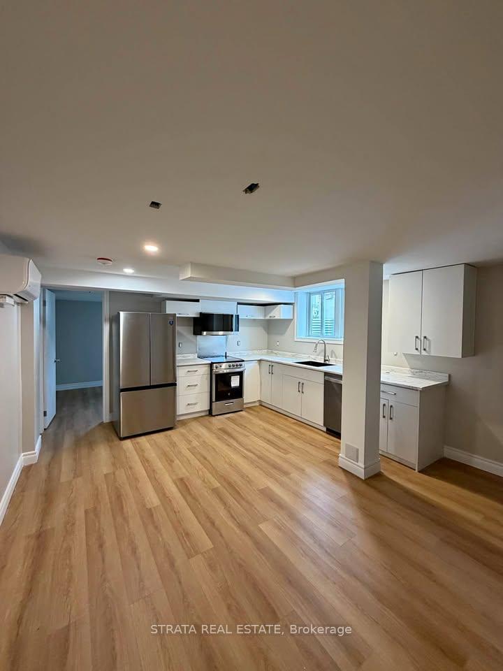 14-rainswood-court-n-toronto-york-ontario-w13490414
