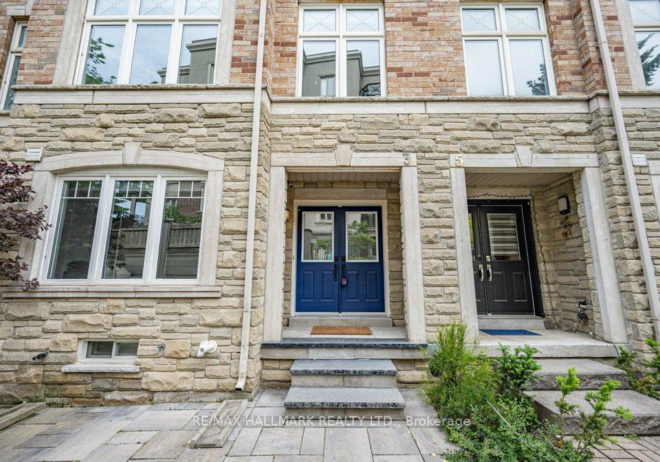 3-chimes-lane-toronto-etobicoke-ontario-w13490492