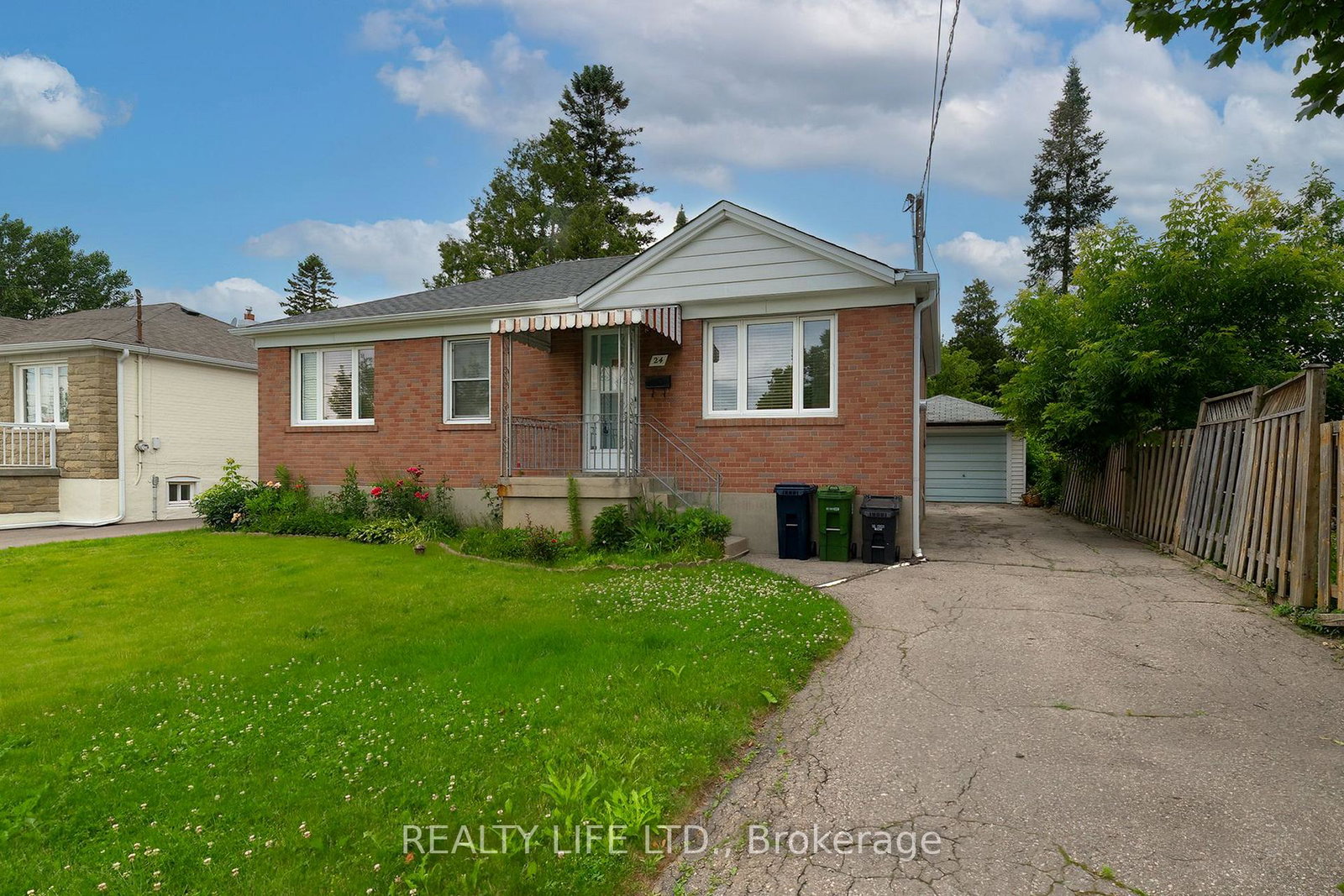 24-battersea-crescent-toronto-north-york-ontario-w13490702
