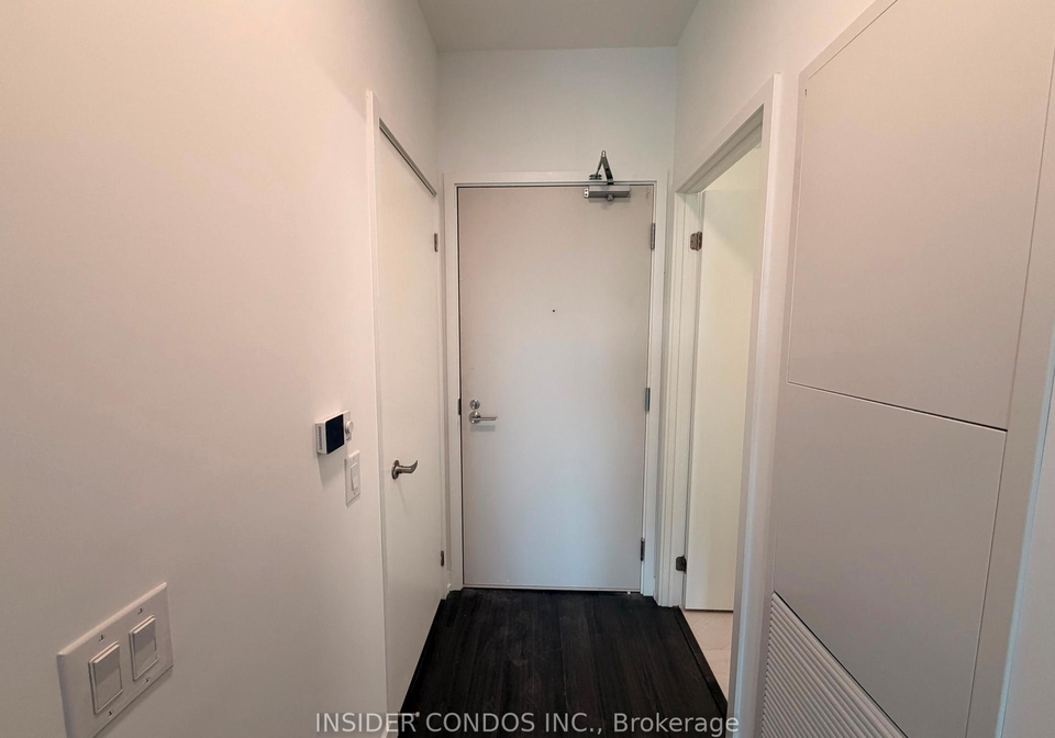 4010-eglinton-avenue-w-toronto-etobicoke-ontario-w13490748
