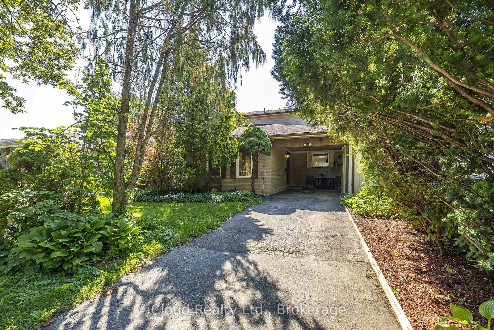 1704-oberon-crescent-mississauga-ontario-w13490872