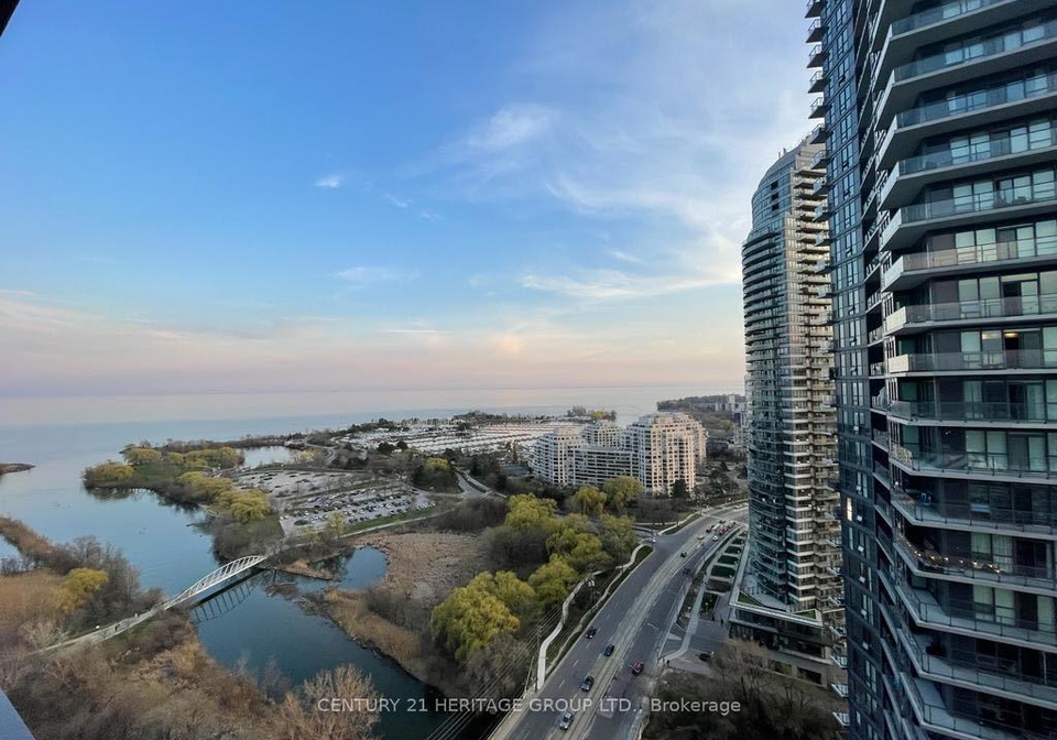 2200-lakeshore-boulevard-w-toronto-etobicoke-ontario-w13490974