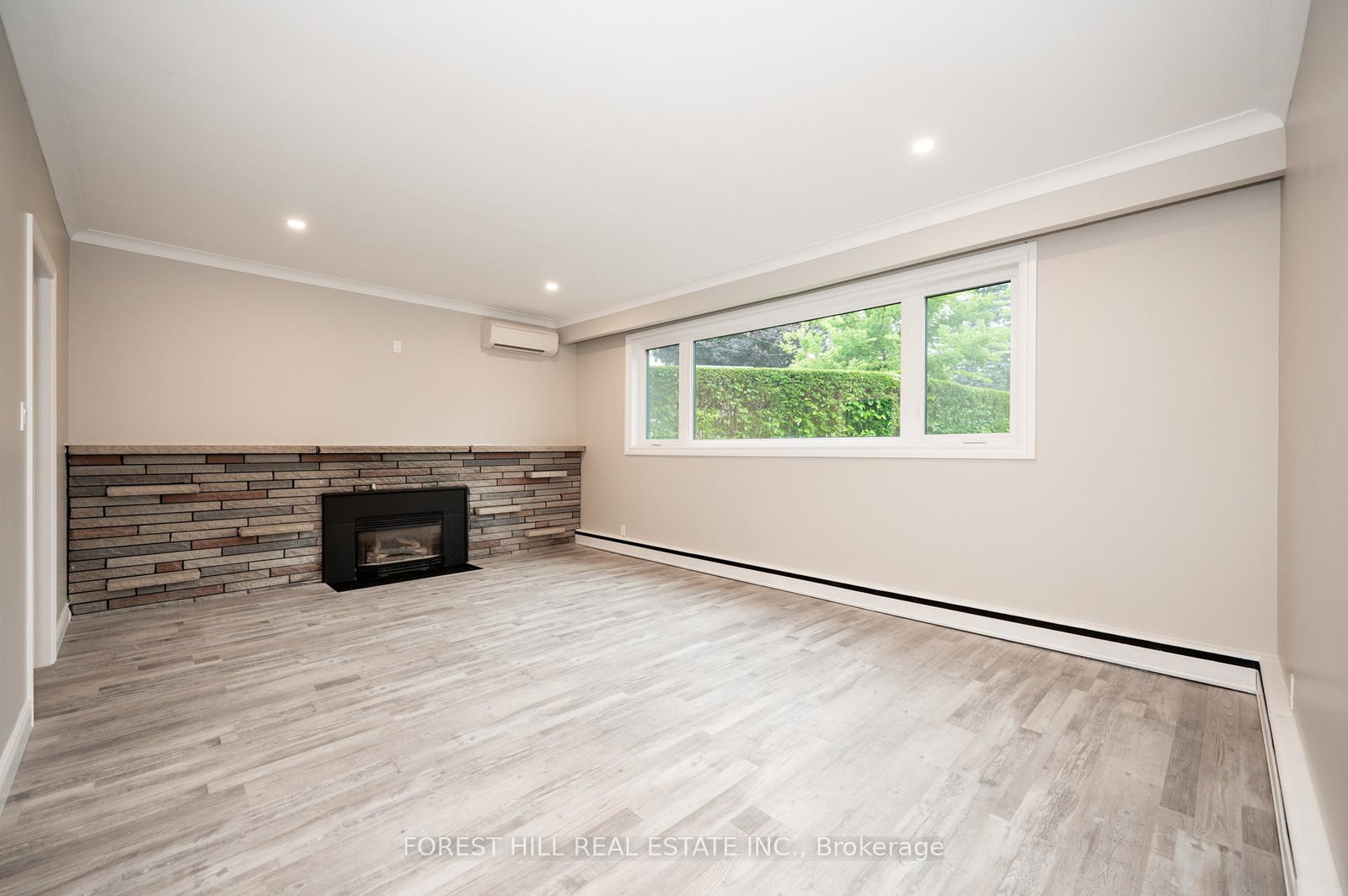 135-ashbrook-court-milton-ontario-w13491044