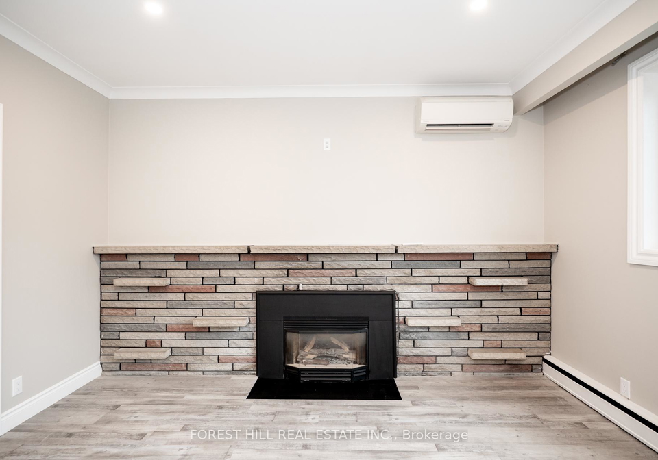 135-ashbrook-court-milton-ontario-w13491044