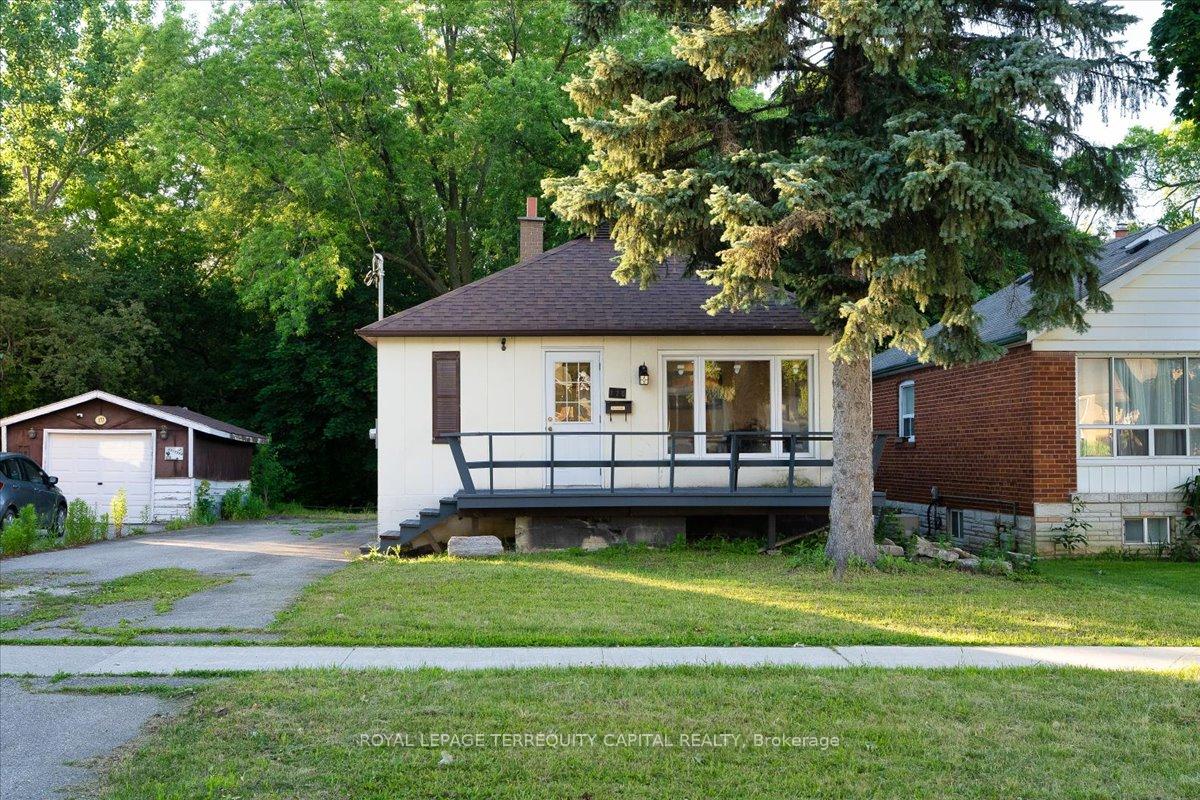 175-clearbrooke-circle-toronto-etobicoke-ontario-w13491148