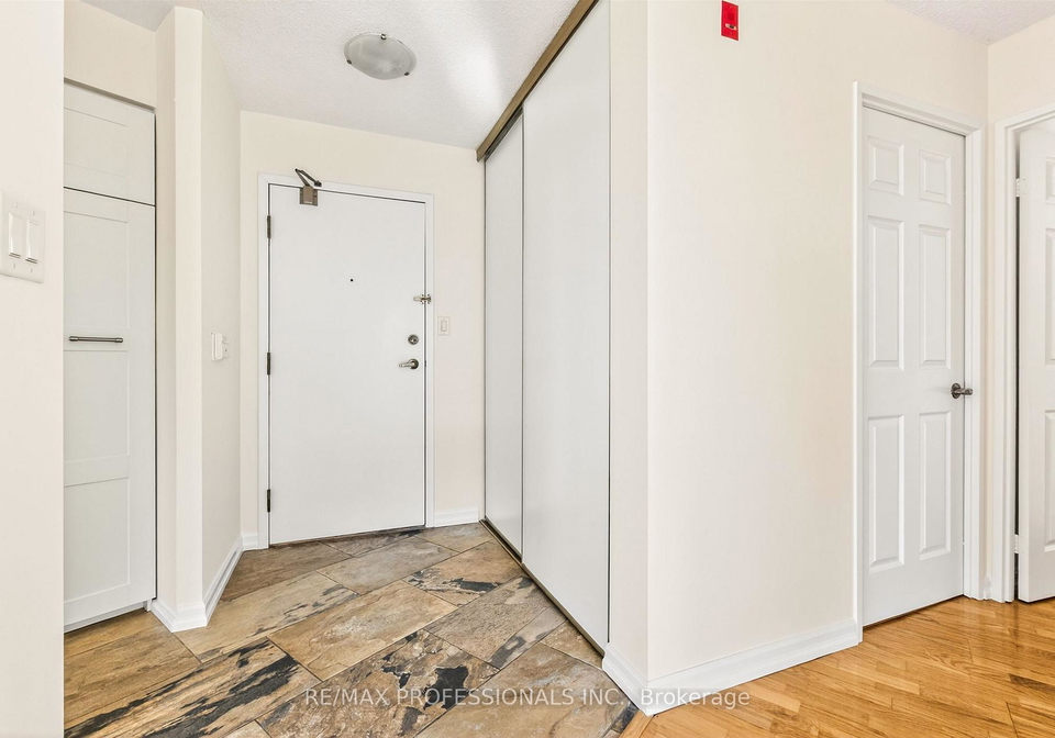 20-southport-street-toronto-toronto-ontario-w13491446