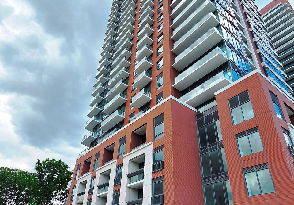 4010-eglinton-avenue-w-toronto-etobicoke-ontario-w13491628
